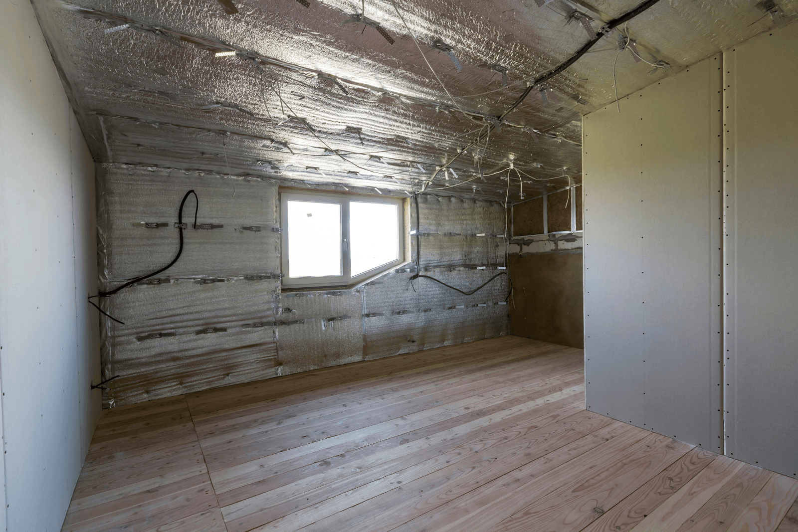 enclosed space thermal insulation sheets