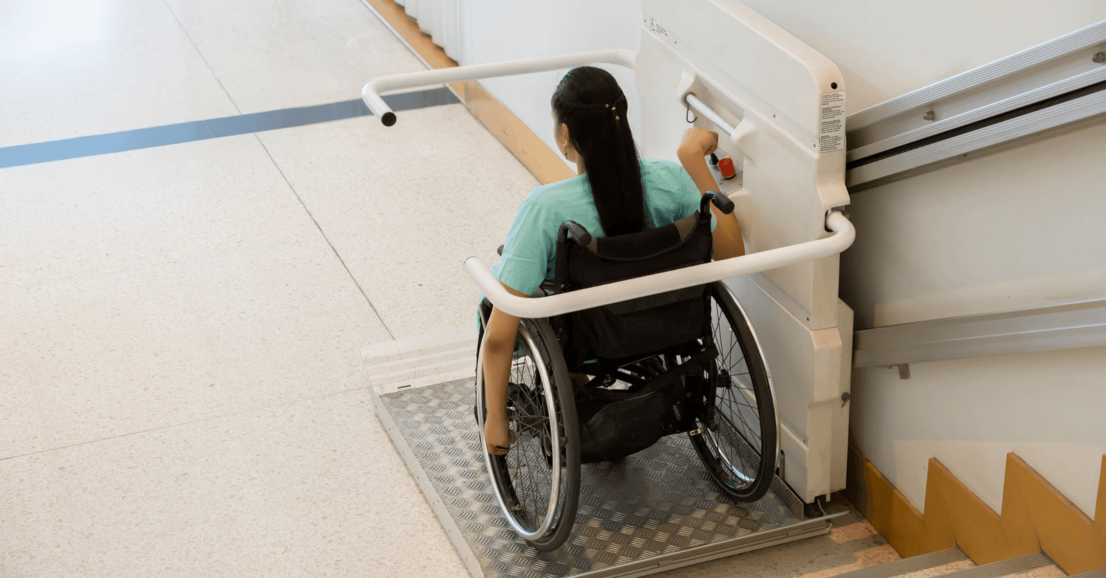 ascenseur résidentiel pour personne à mobilité réduite