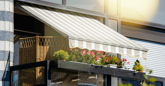balcony awning