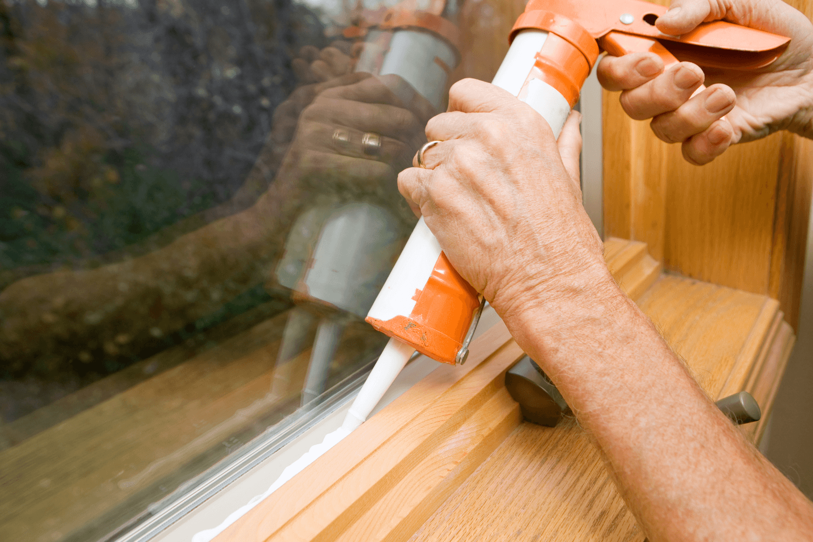 Installation a sealing window joint