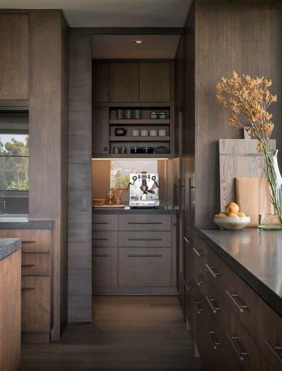 Cuisine mid-century modern brun brown kitchen